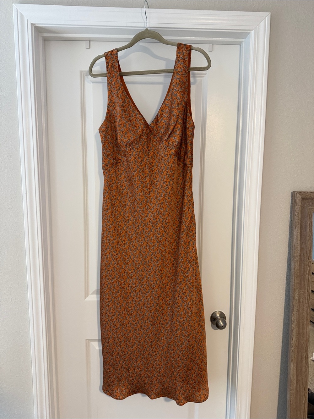 American Eagle Outfitters Orange Paisley V-Neck Midi Slip Dress